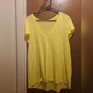 Lilly Pulitzer V Neck Yellow Shirt, Size M, Pre-owned. Please review photos